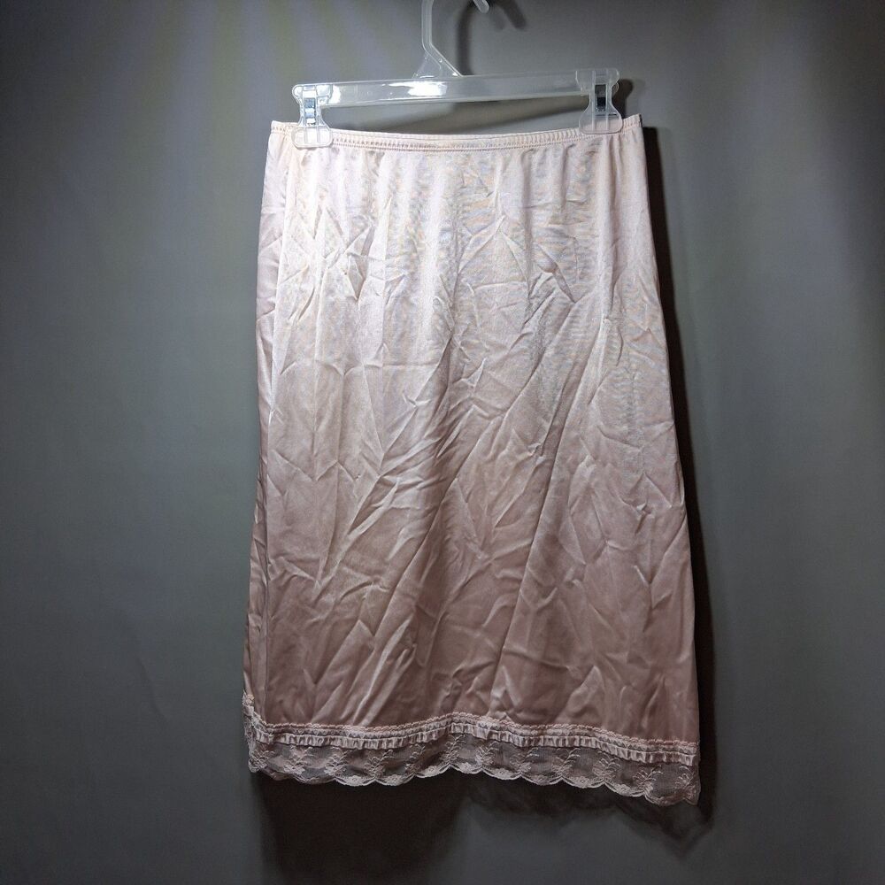 Vintage 1970s Formfit Solid Pink Lace Trim Half Slip – Size Medium